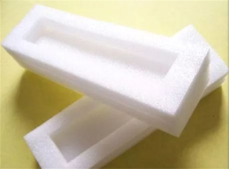 甲盾(dùn)材料向你(nǐ)講解西安(ān)珍珠棉的(de)特點與作(zuo)用有哪些(xiē)？